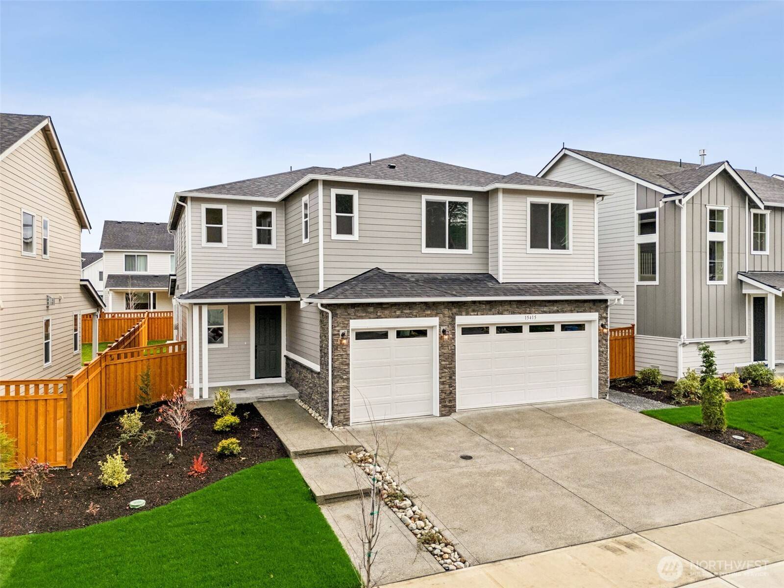 Bonney Lake, WA 98391,15415 205th AVE E #236
