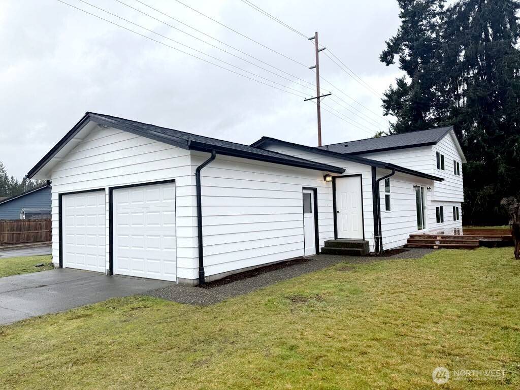 Elma, WA 98541,1716 W Young ST