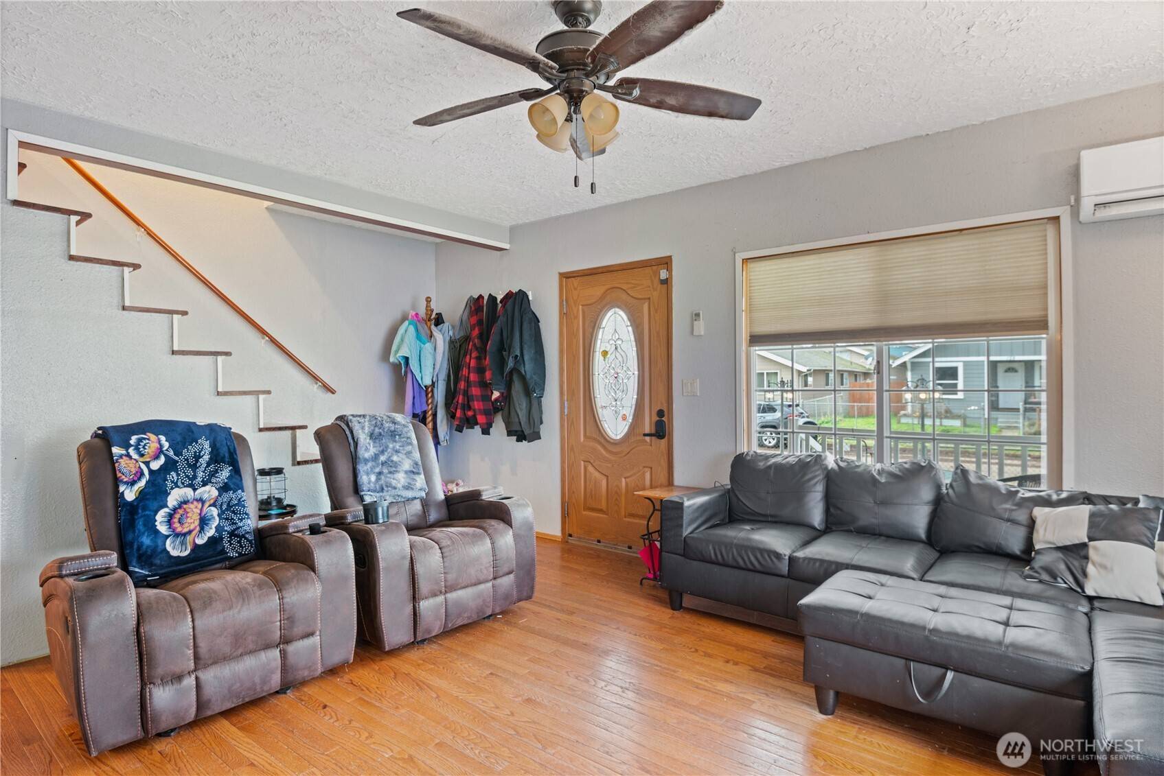 Longview, WA 98632,158 15th AVE