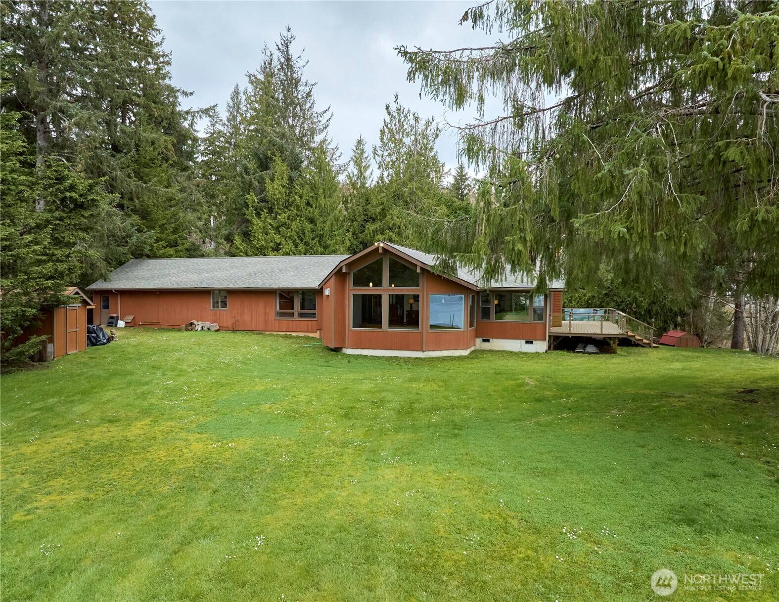Naselle, WA 98638,556 State Route 401
