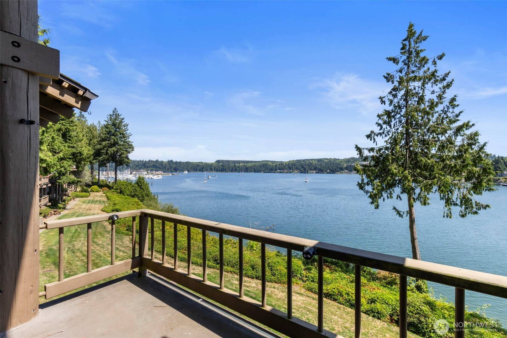 Port Ludlow, WA 98365,211 North Bay LN #4