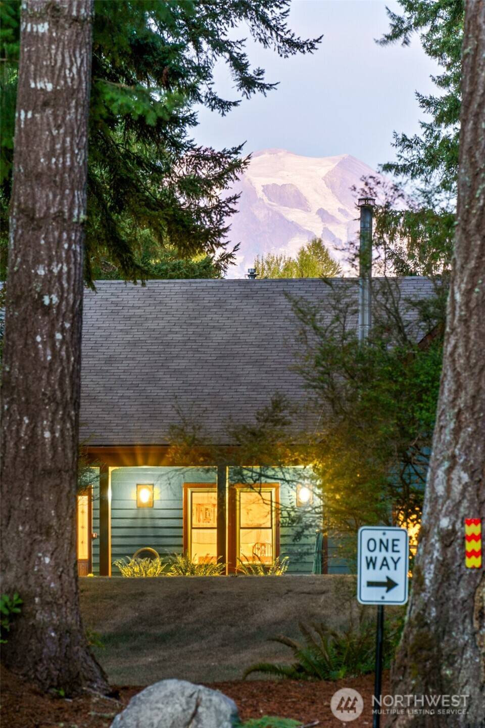 Eatonville, WA 98328,31405 94th AVE E