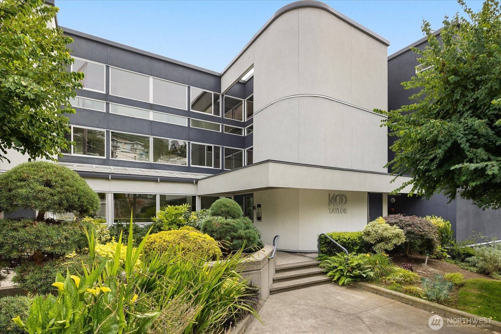 Seattle, WA 98109,1400 Taylor AVE N #405