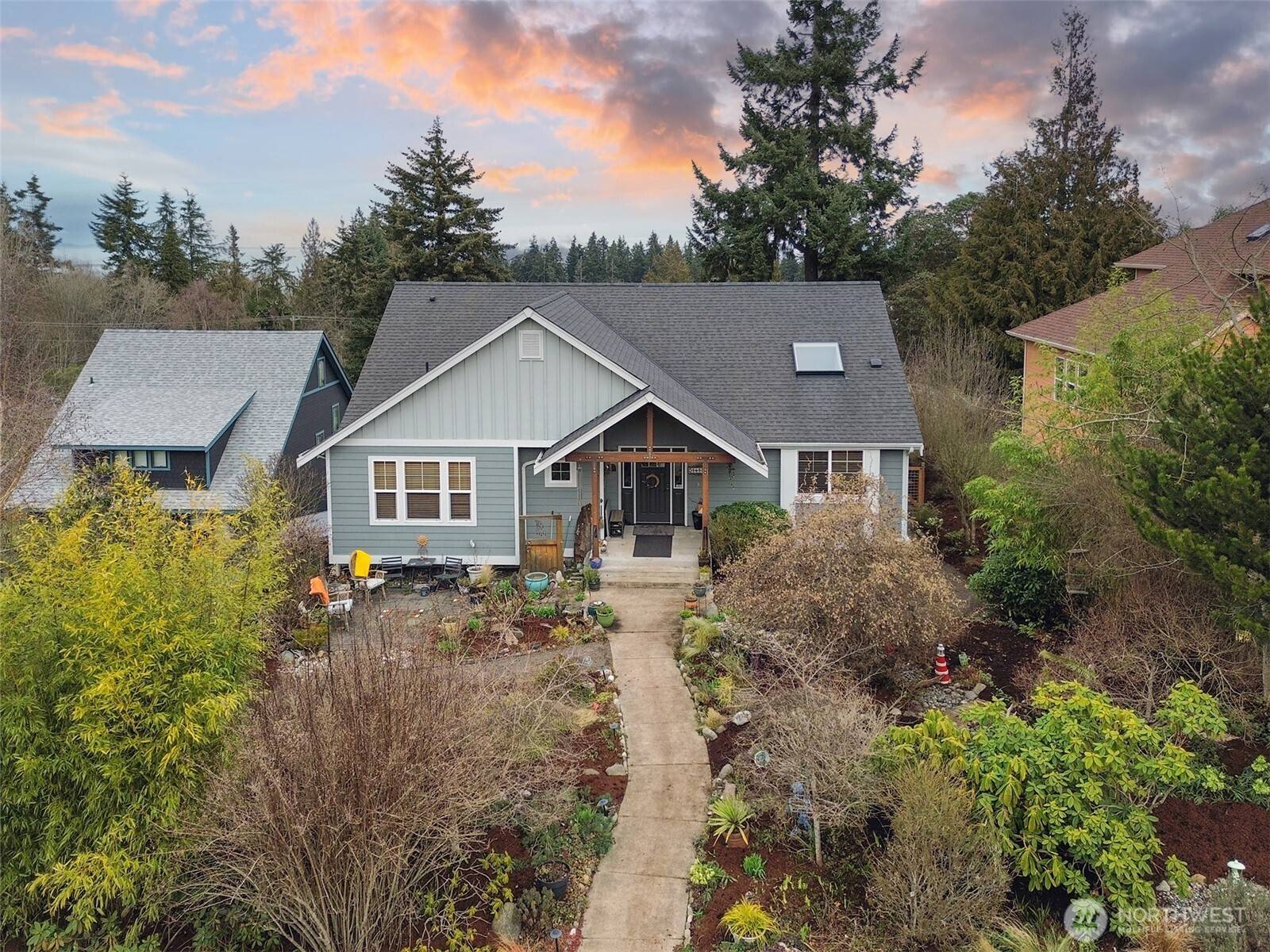 Port Angeles, WA 98362,1613 E 4th ST