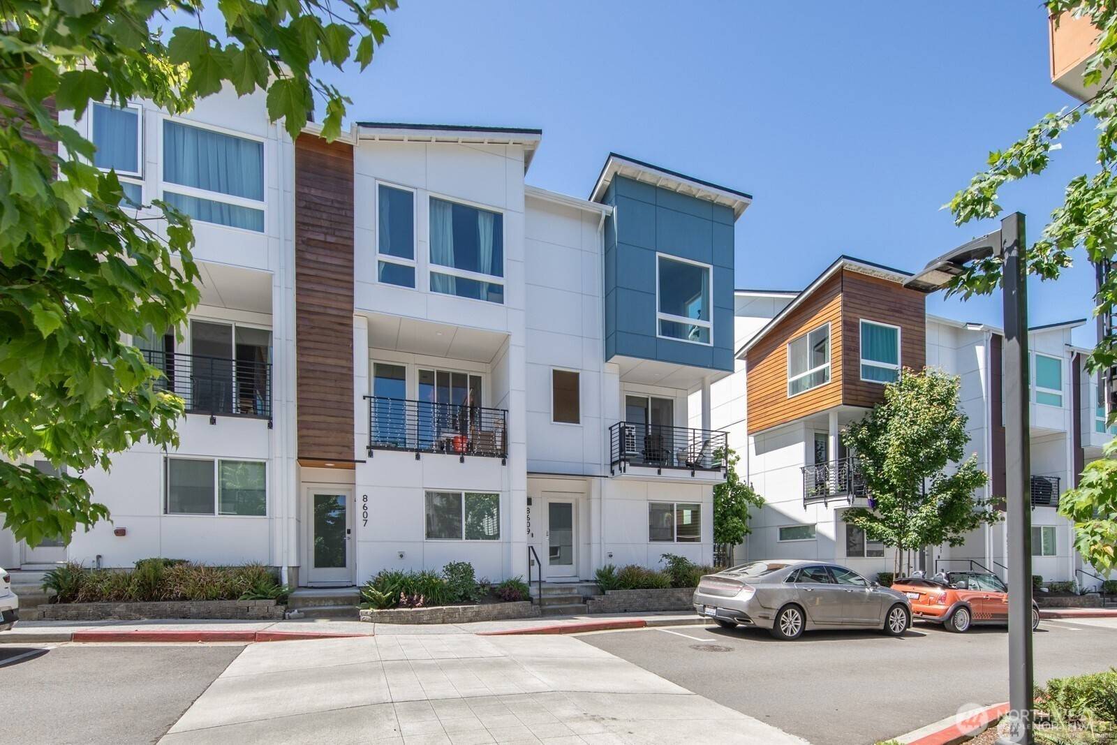 Seattle, WA 98115,8609 22nd PL NE