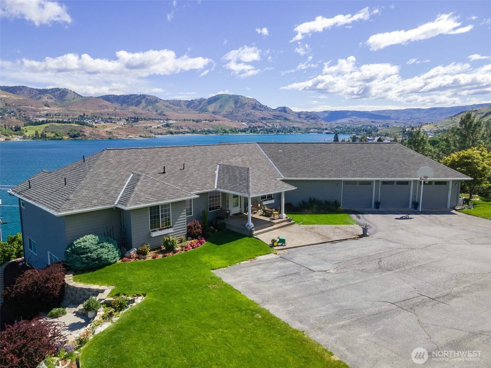 Chelan, WA 98816,2332 W High St