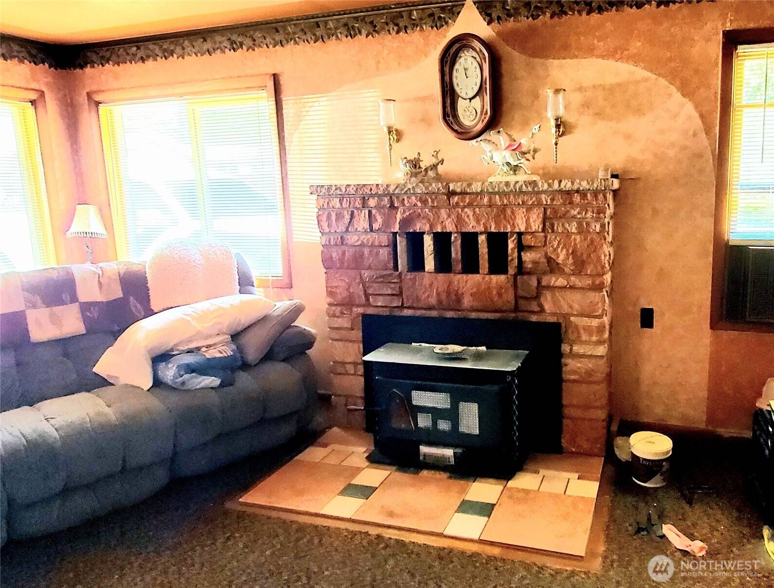 Randle, WA 98377,160 Gharet RD
