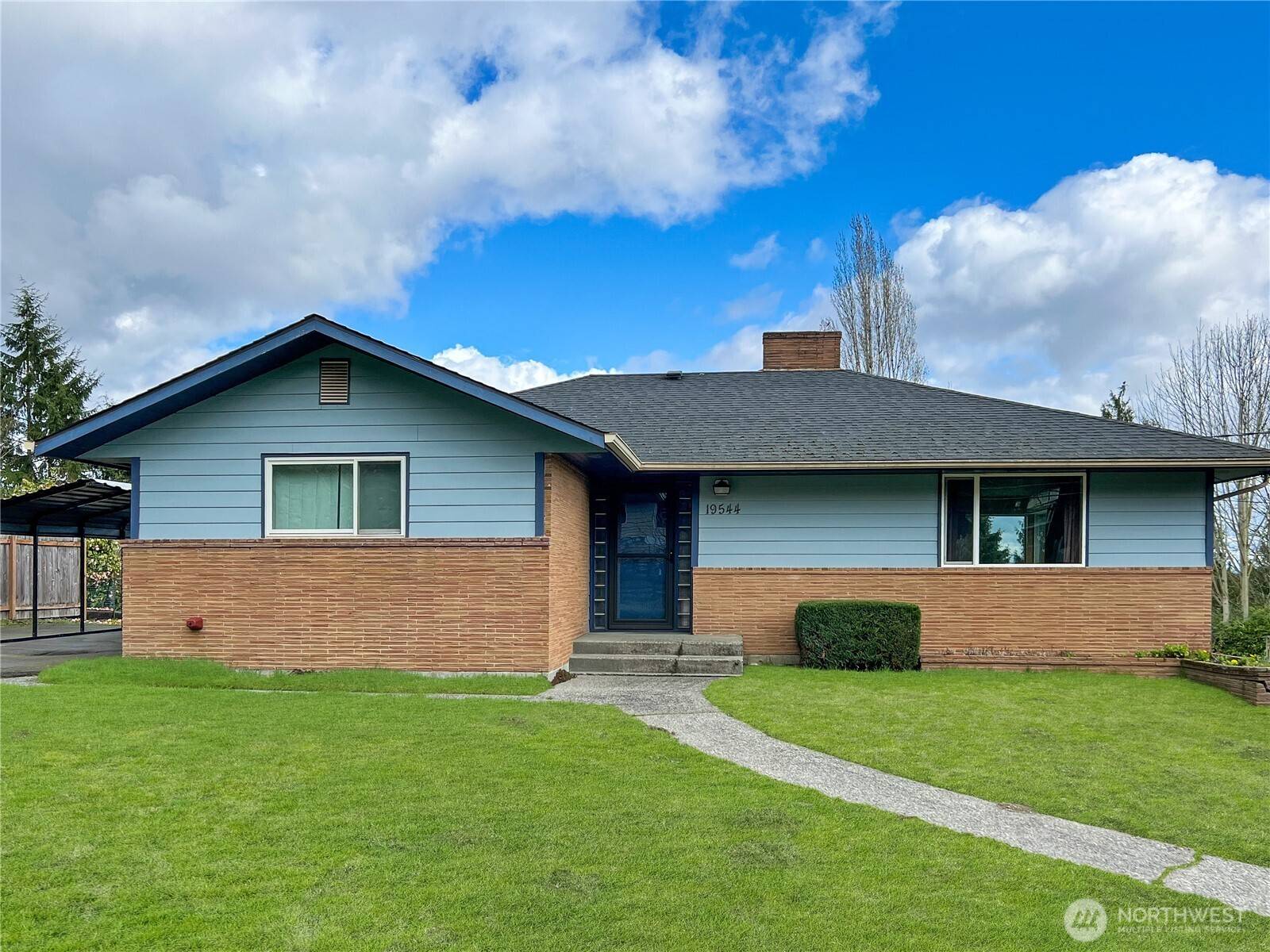 Lake Forest Park, WA 98155,19544 53rd AVE NE