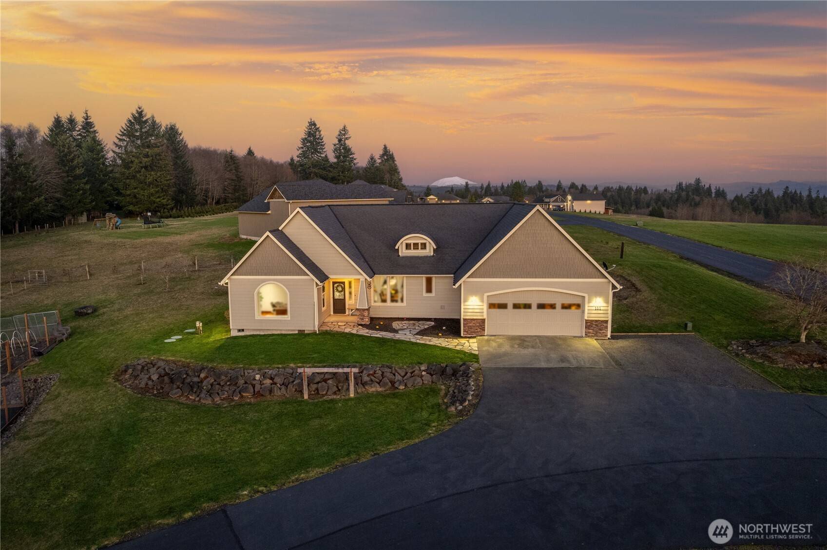 Longview, WA 98632,111 Breezeway DR