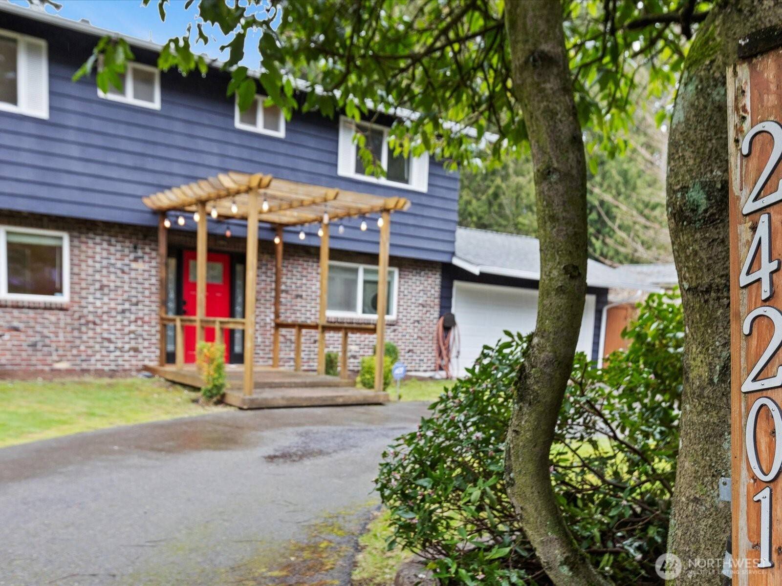 Edmonds, WA 98020,24201 Firdale Ave