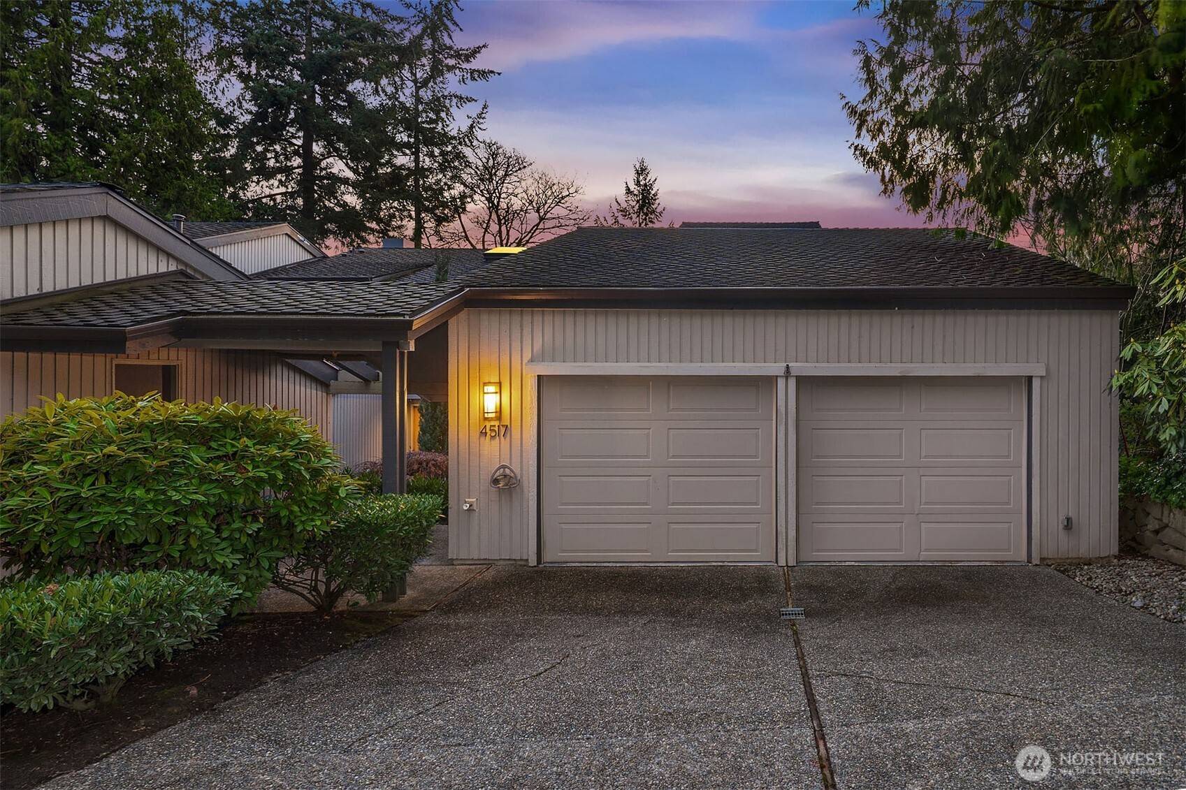 Kirkland, WA 98033,4517 102nd LN NE