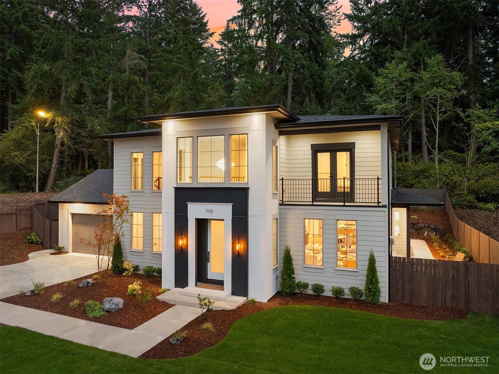 Steilacoom, WA 98388,616 Chris David DR