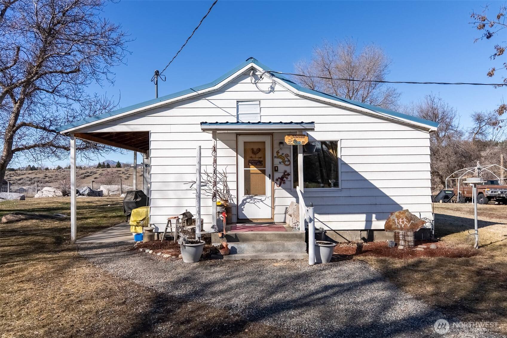 Omak, WA 98841,264 Omak River RD