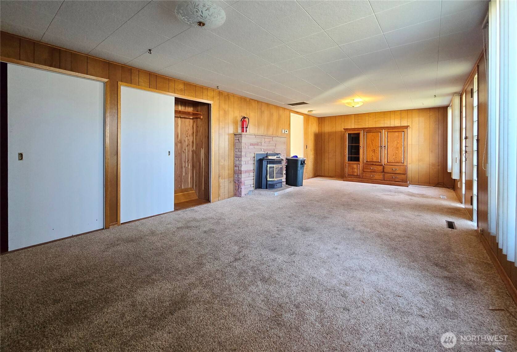 Forks, WA 98331,390 W E ST