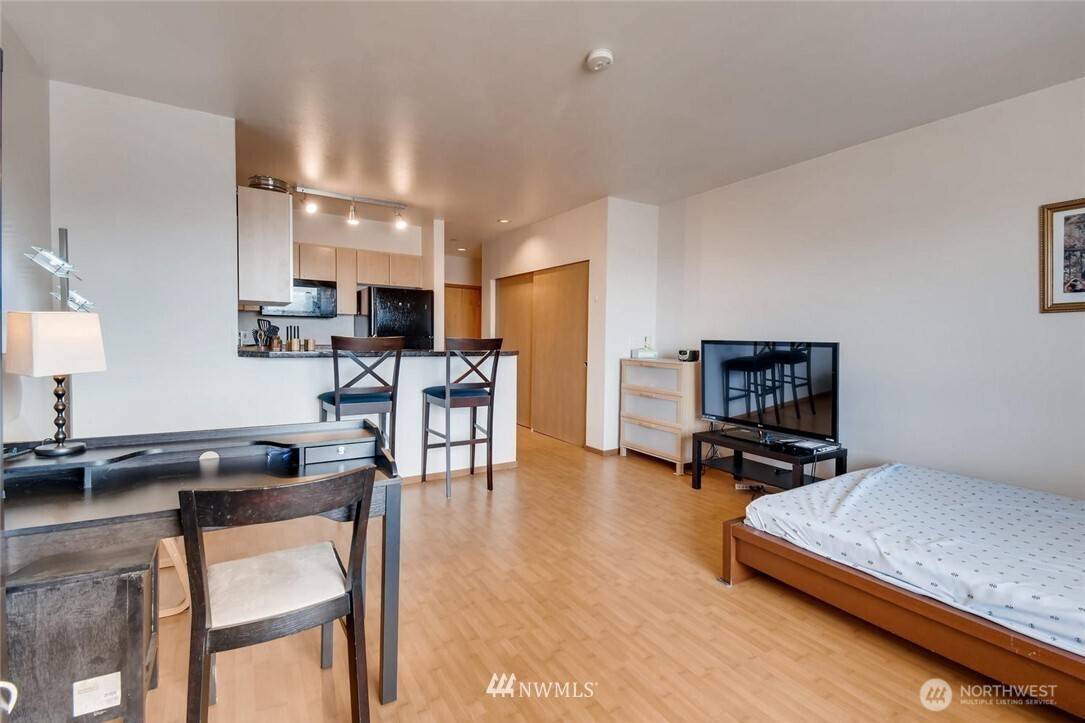 Seattle, WA 98104,668 S Lane Street #602