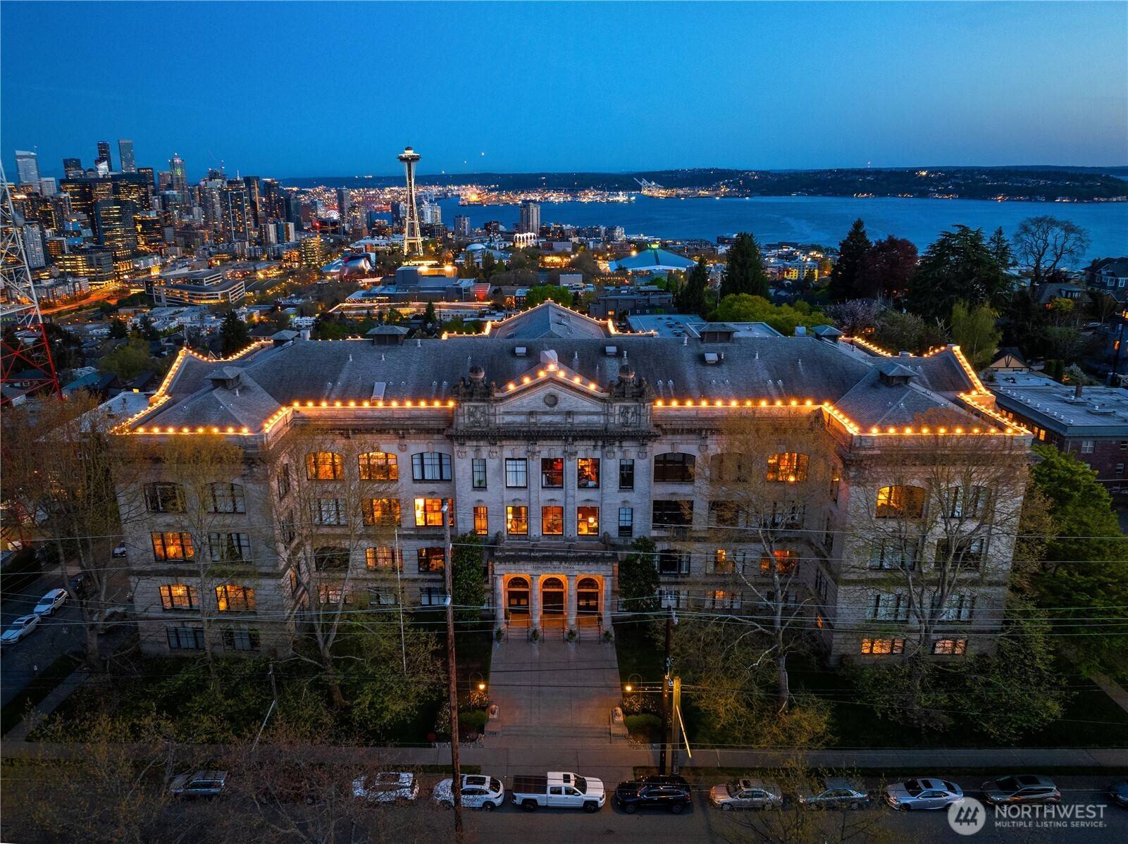Seattle, WA 98109,1400 2nd AVE N #287