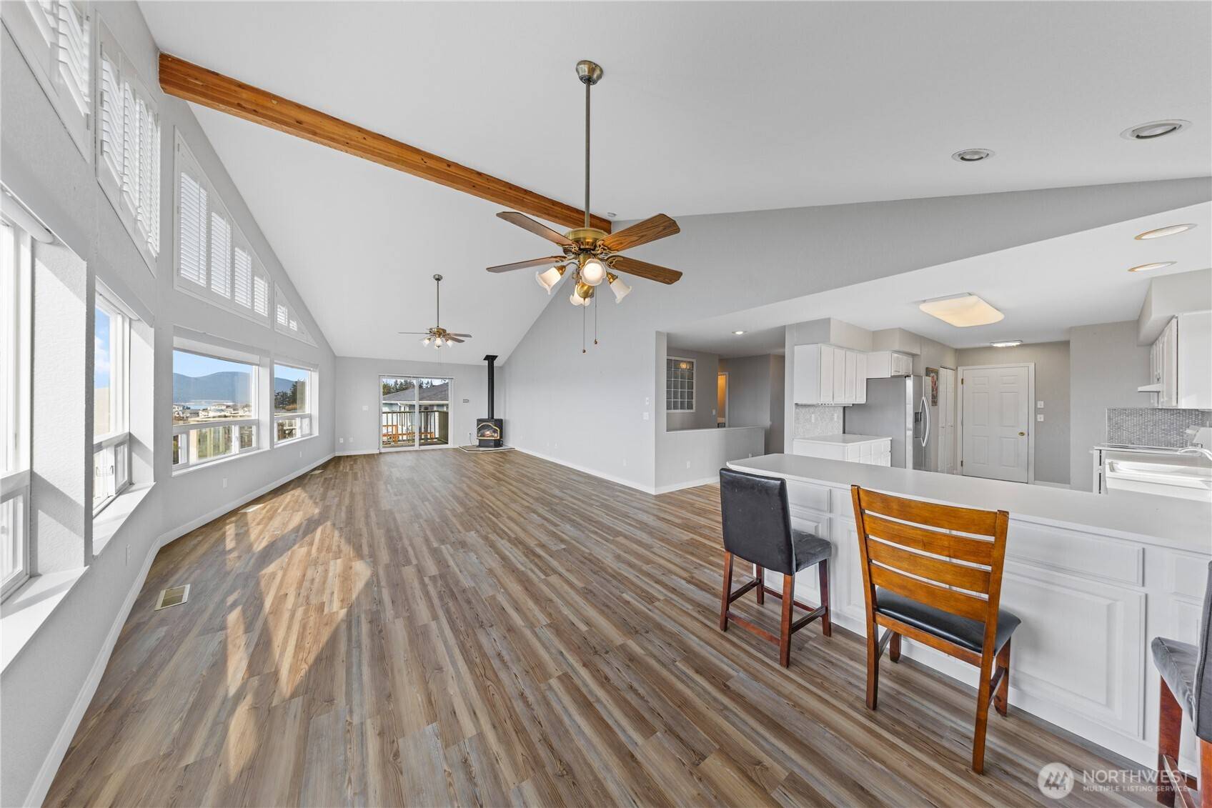 Anacortes, WA 98221,2104 Highland DR