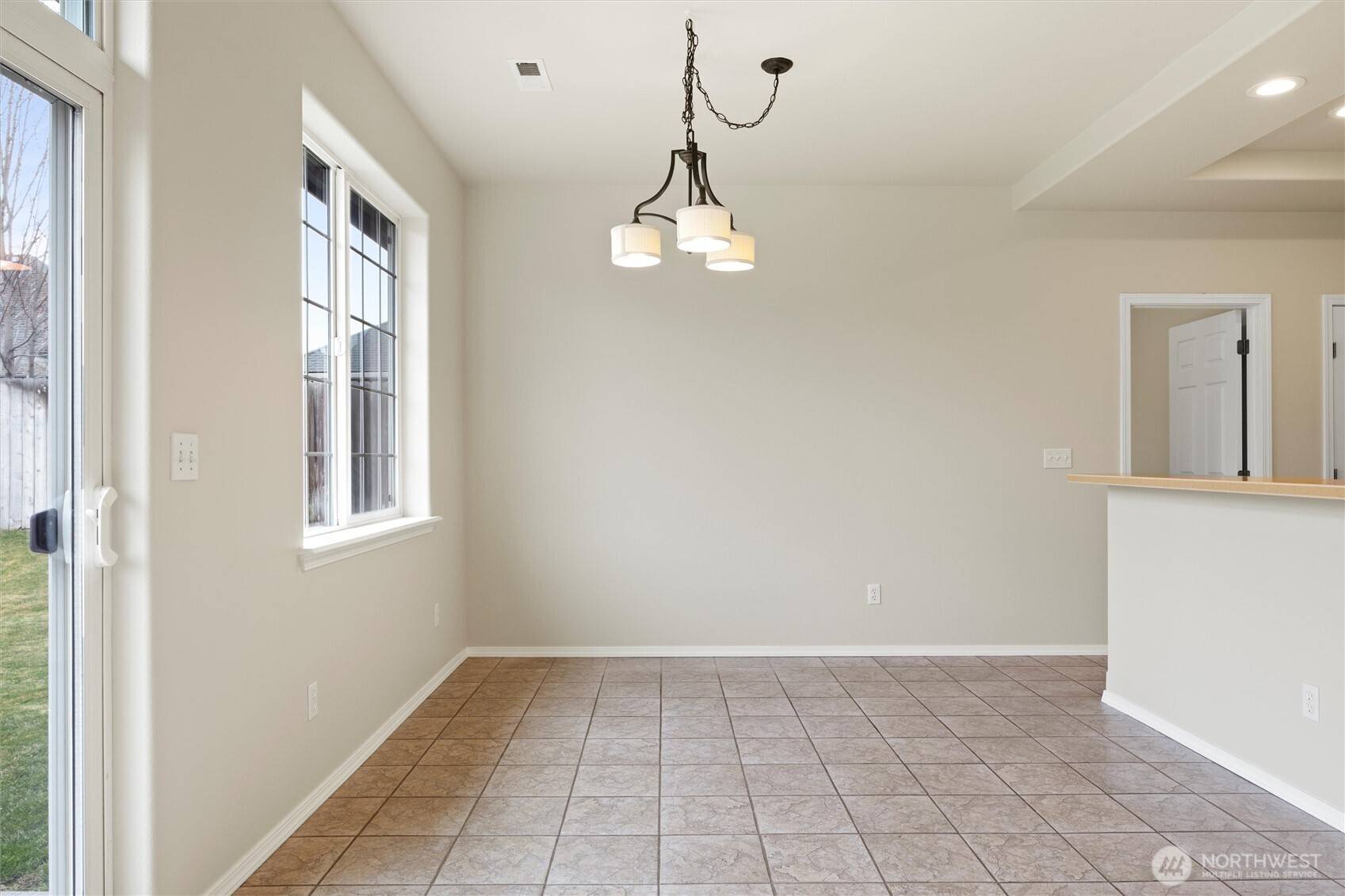 College Place, WA 99324,218 NE Flowers LN