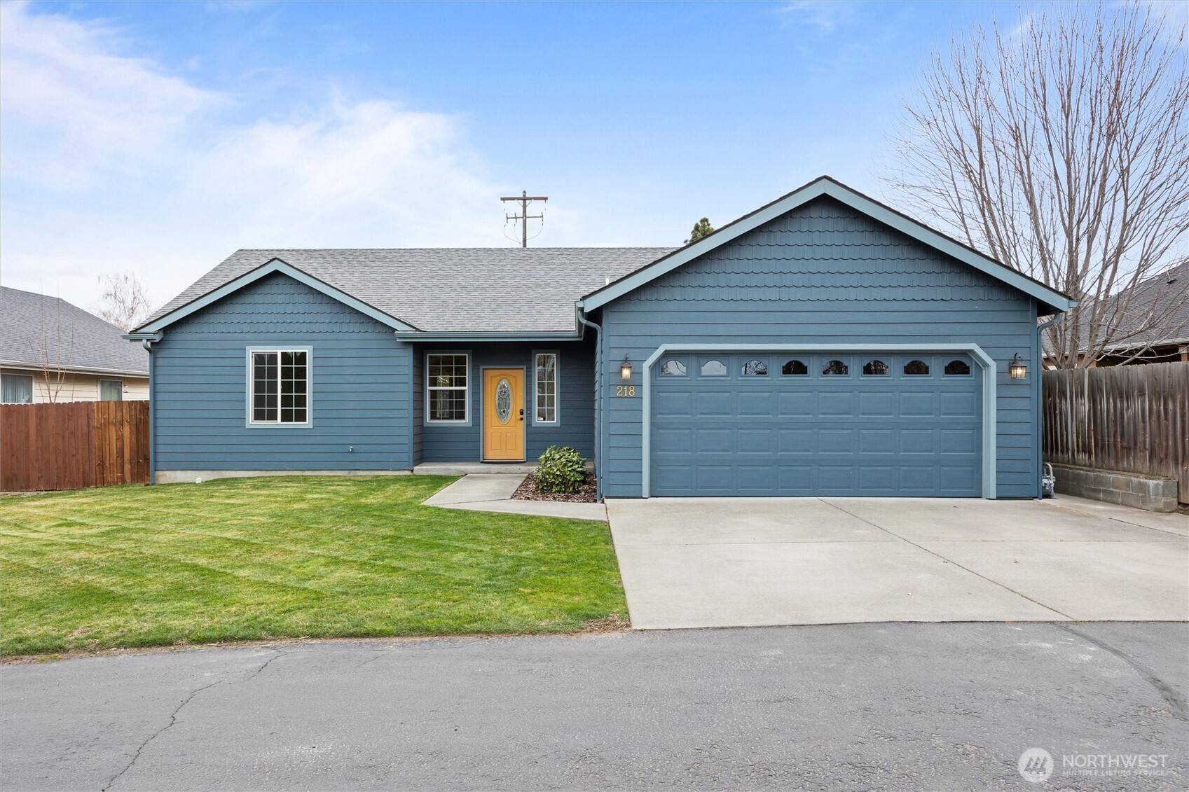 College Place, WA 99324,218 NE Flowers LN