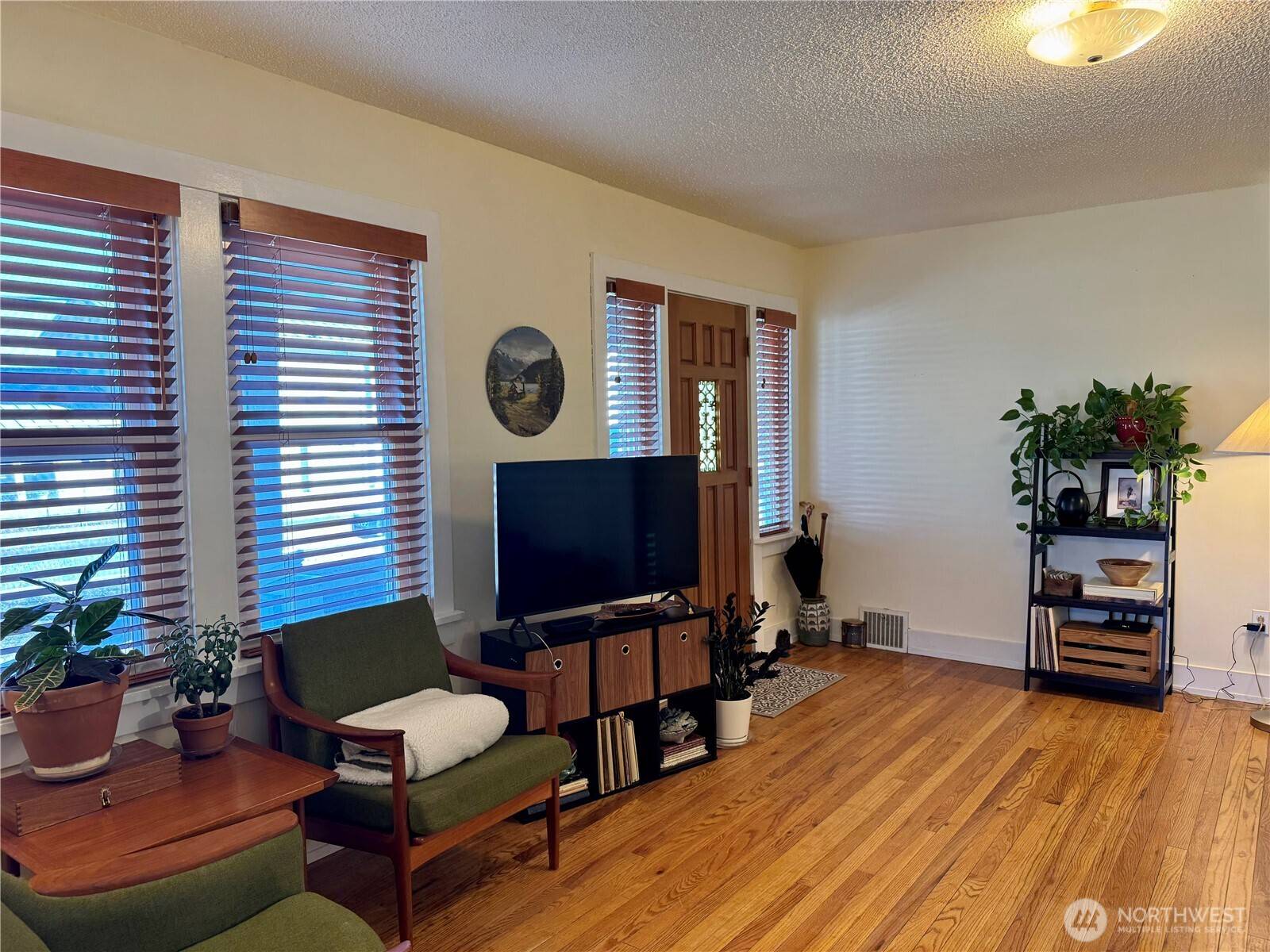 Grand Coulee, WA 99133,400 Roosevelt DR