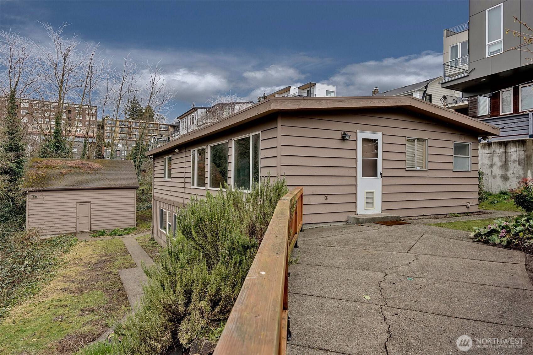 Seattle, WA 98109,1813 Taylor AVE N