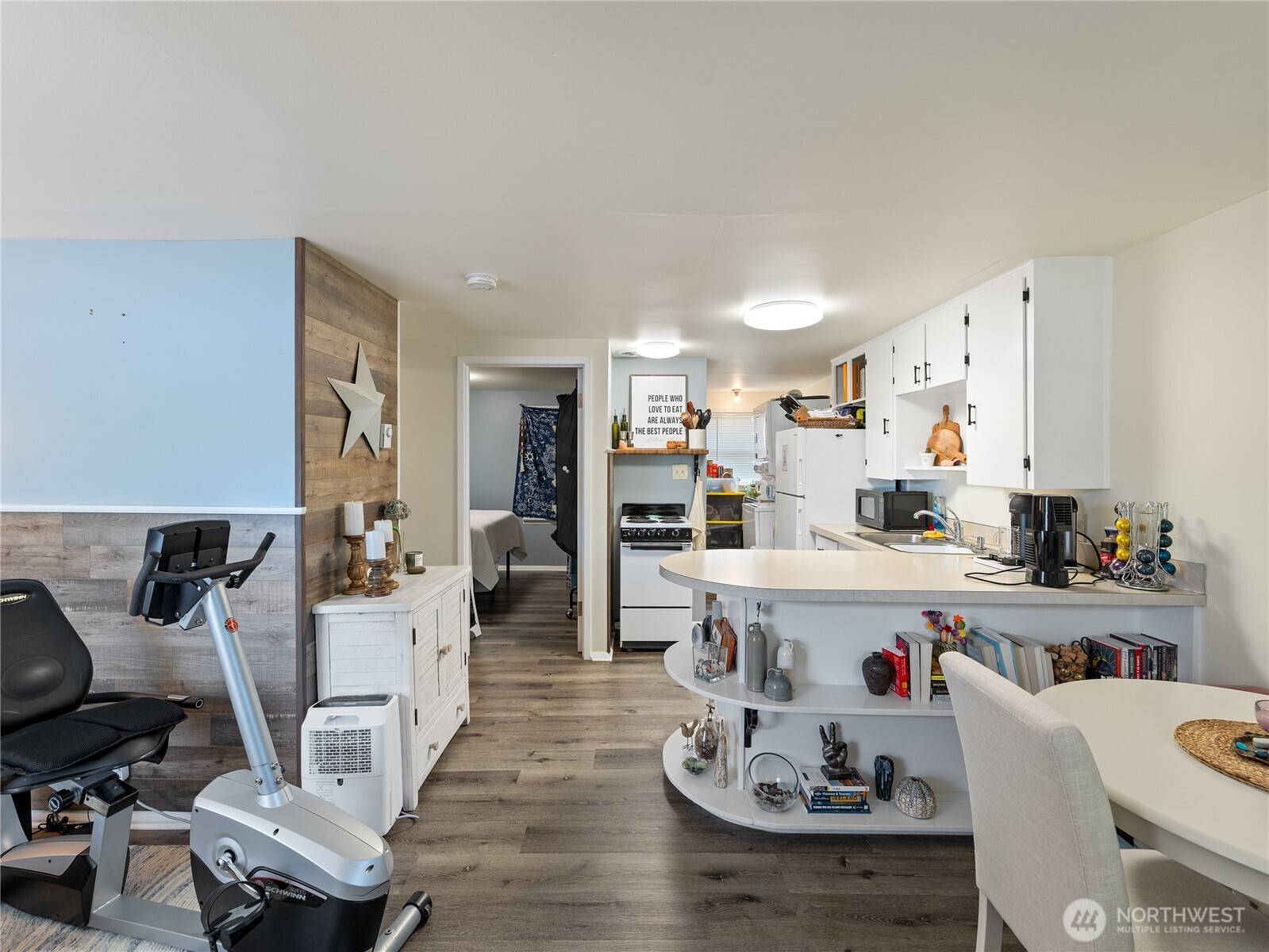 Coupeville, WA 98239,707 Madrona WAY