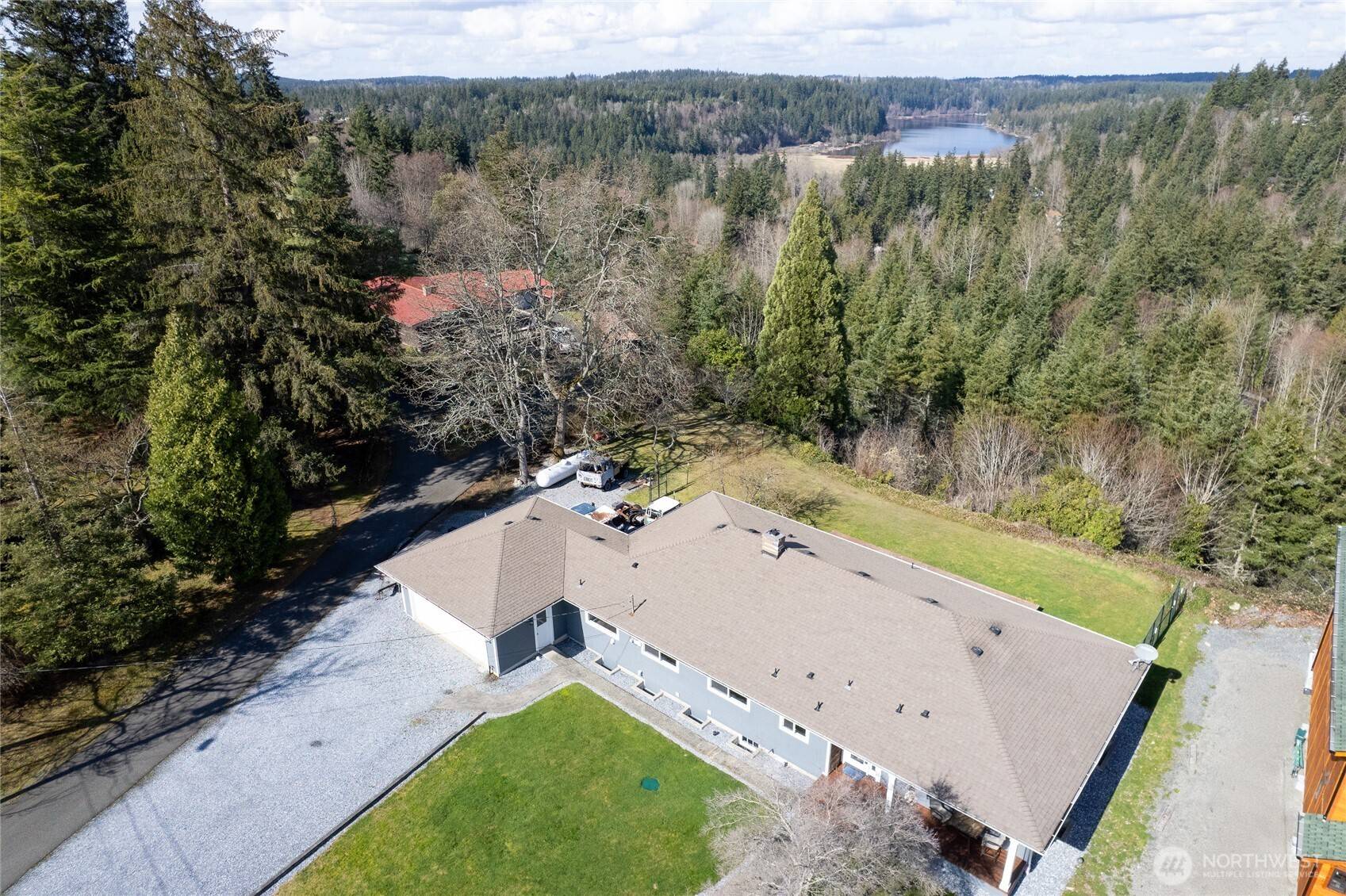 Eatonville, WA 98328,406 Ridge RD W