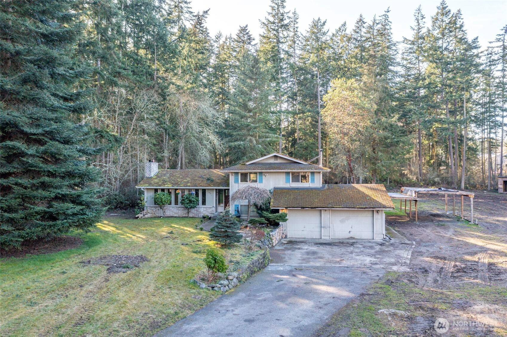 Oak Harbor, WA 98277,1981 Country LN