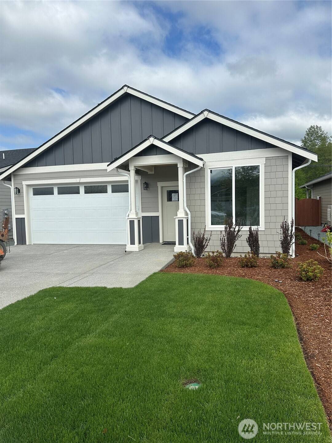 Sedro Woolley, WA 98284,776 Parkland LOOP