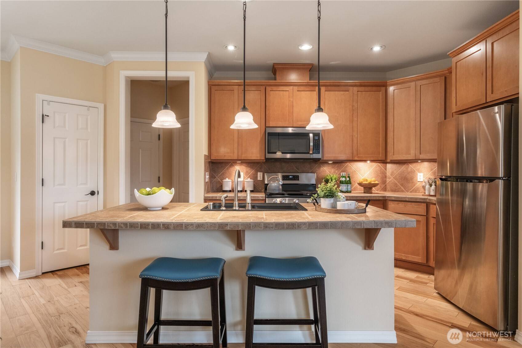 Redmond, WA 98053,12453 232nd WAY NE