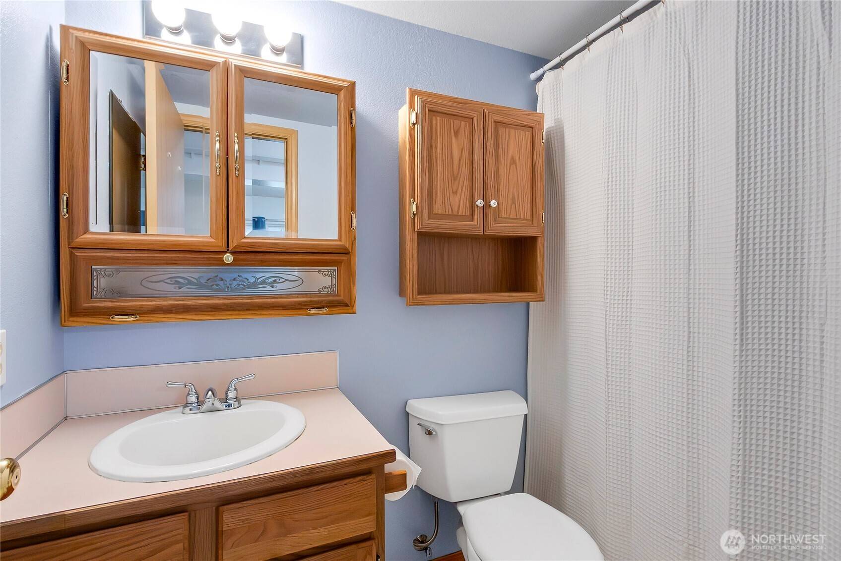 Rainier, WA 98576,212 Country Estates DR W