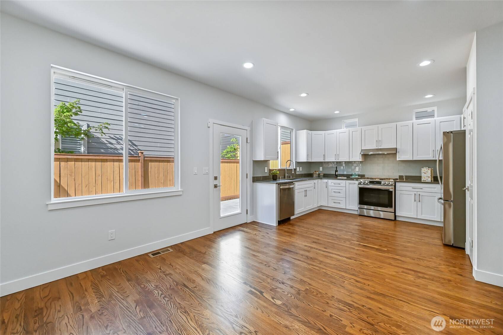 Bellevue, WA 98007,15122 NE 8th PL