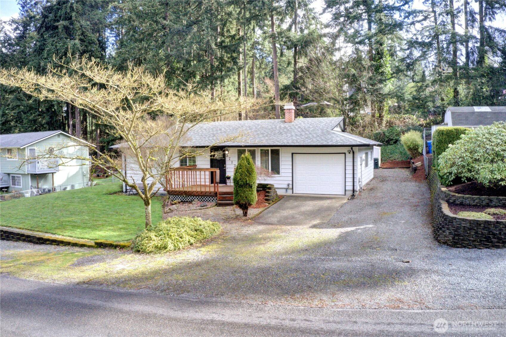 Lake Tapps, WA 98391,5713 190th AVE E