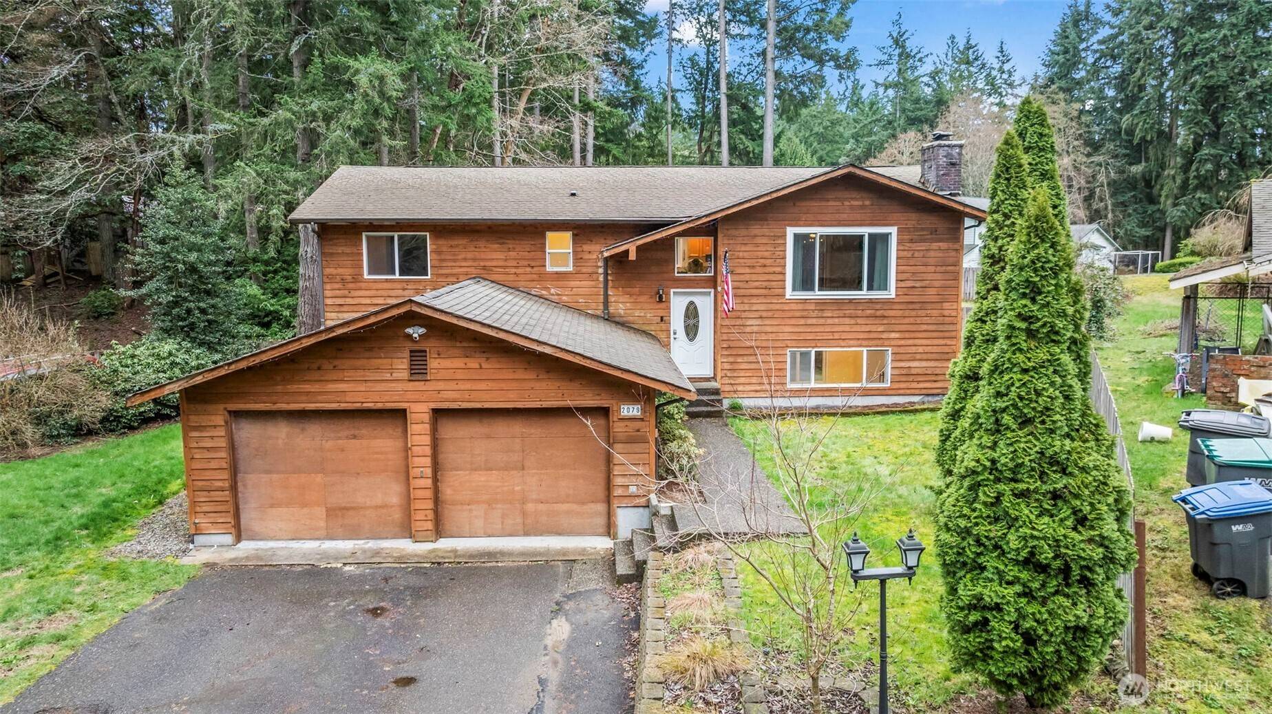 Bremerton, WA 98311,2079 NE Oriole Way