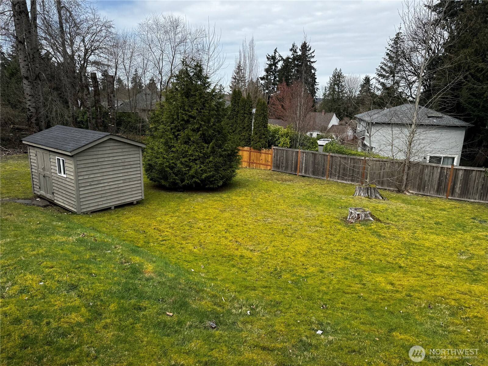 Kirkland, WA 98033,12832 NE 85th ST