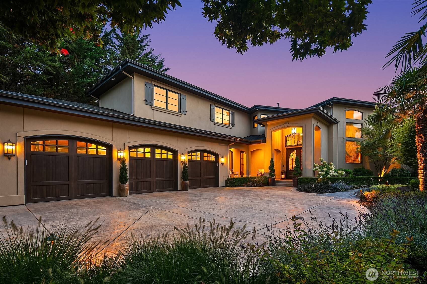 Sammamish, WA 98074,253 E Lake Sammamish Pkwy SE