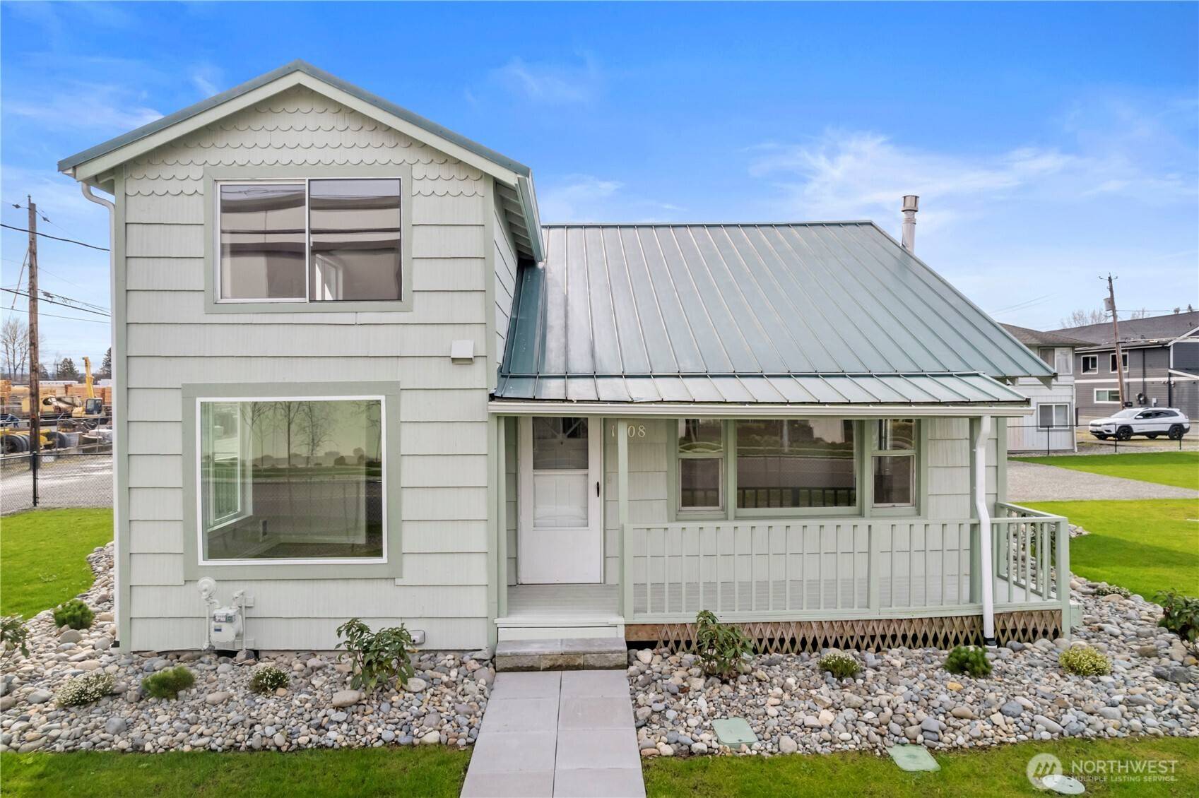 Sumner, WA 98390,1408 Hubbard ST
