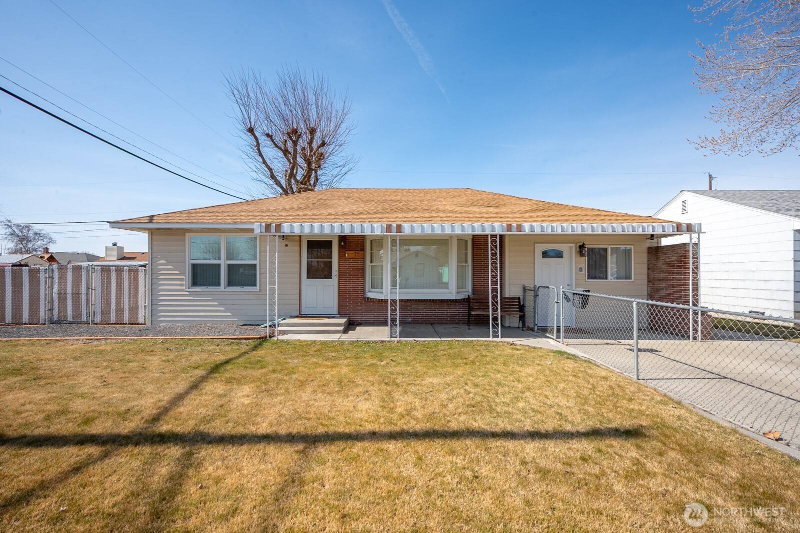 Ephrata, WA 98823,71 E ST SE