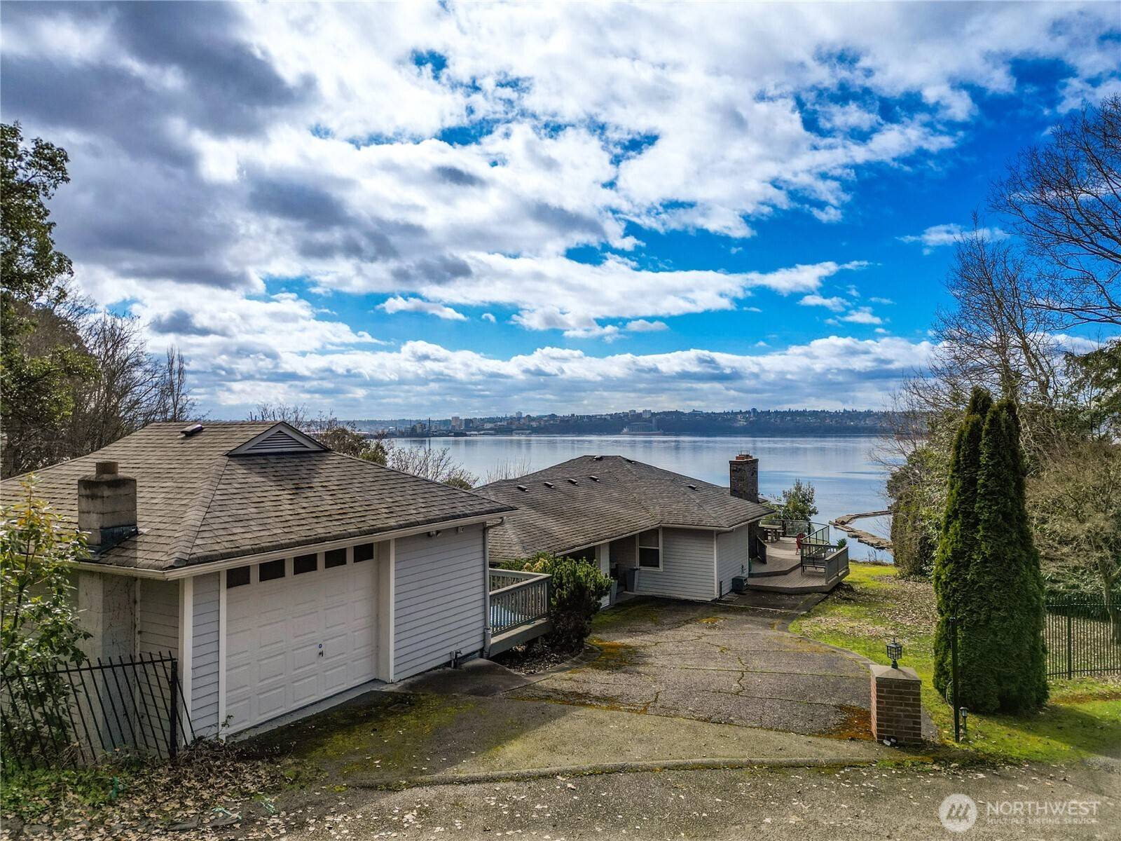 Tacoma, WA 98422,5313 Marine View Dr