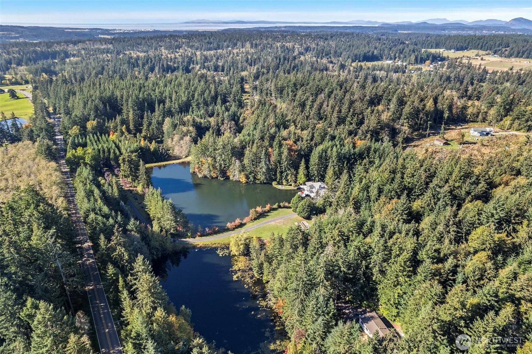 Oak Harbor, WA 98277,989 Silver Lake RD