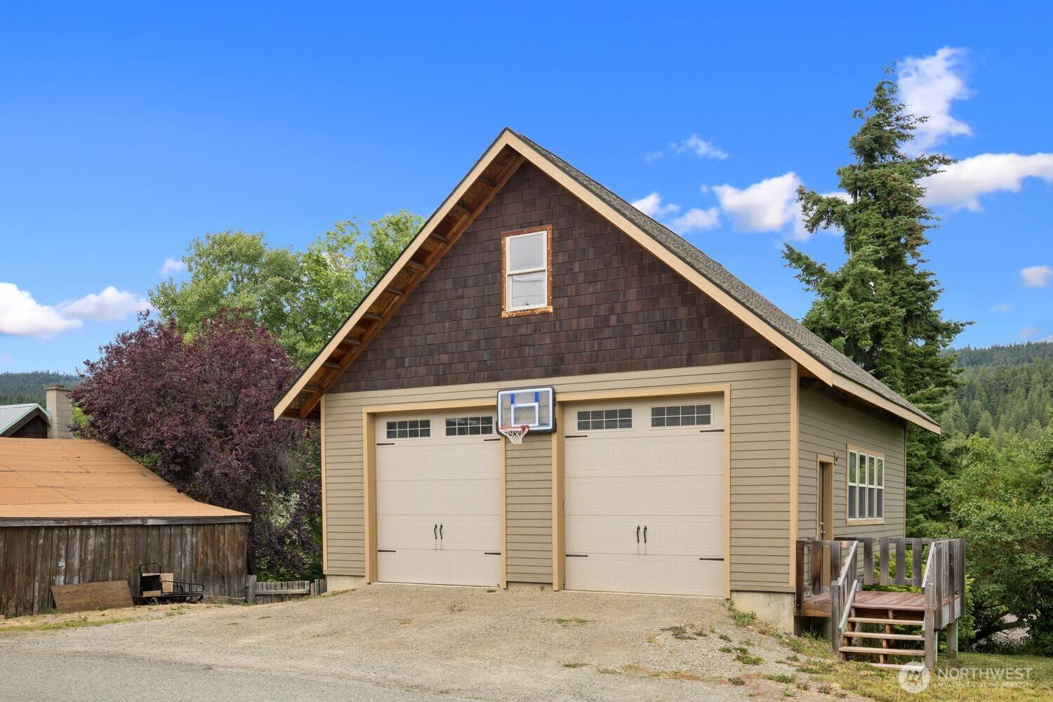 Roslyn, WA 98941,313 S 2nd ST