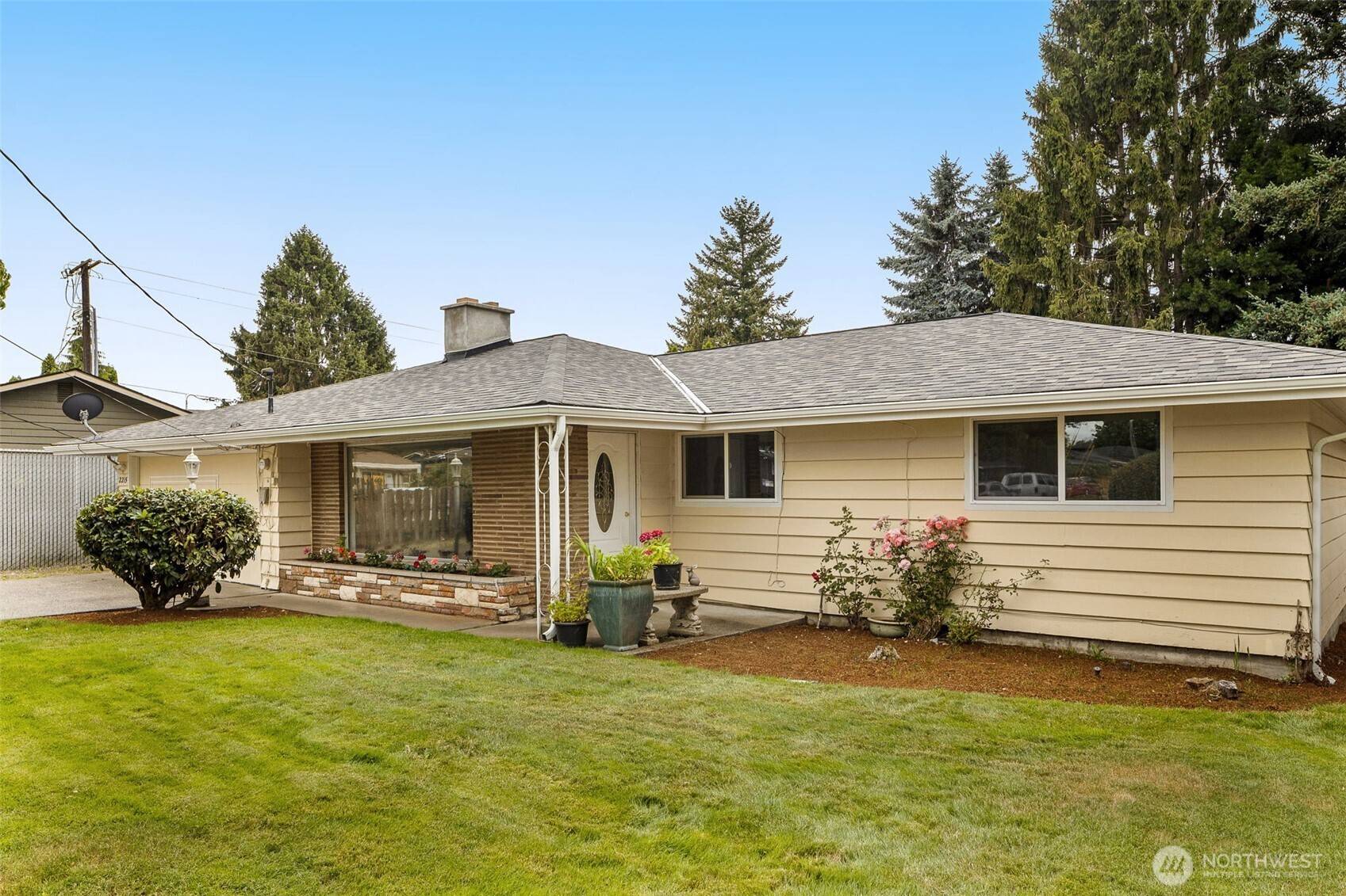 Auburn, WA 98002,2215 D ST SE