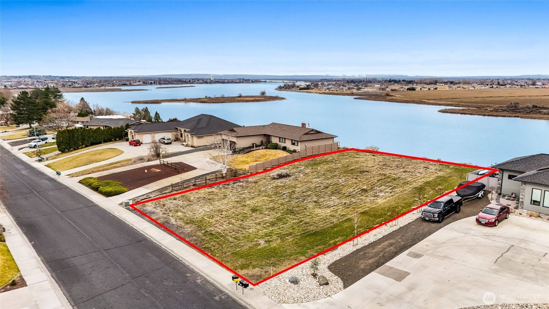 Moses Lake, WA 98837,418 N Crestview DR