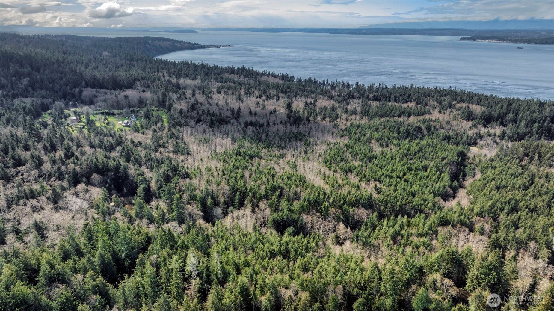 Greenbank, WA 98290,3923 Smugglers Cove RD