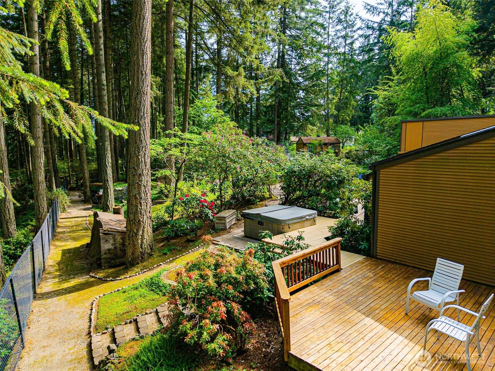 University Place, WA 98467,6912 53rd ST W