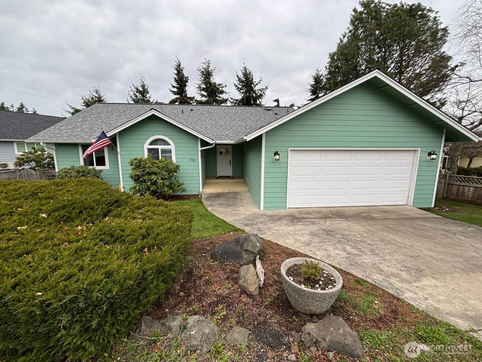 Port Townsend, WA 98368,788 41st ST