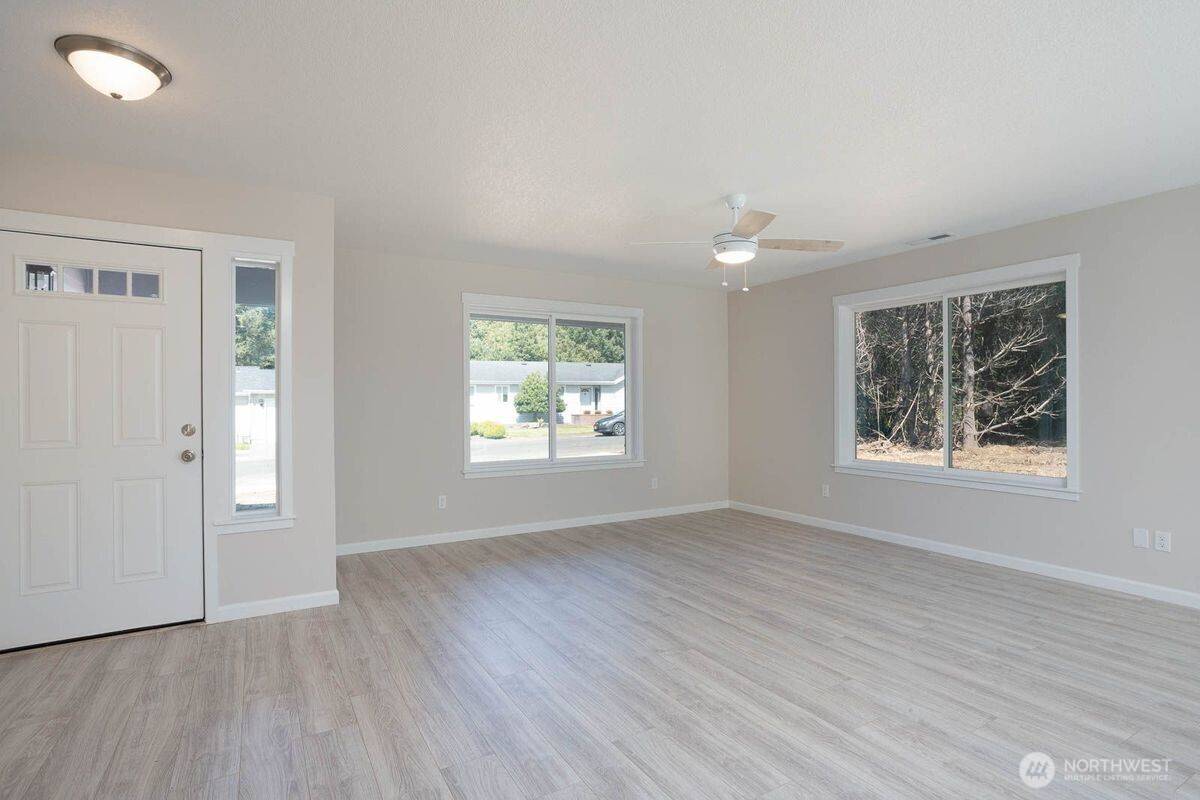 Rainier, OR 97048,105 E D ST