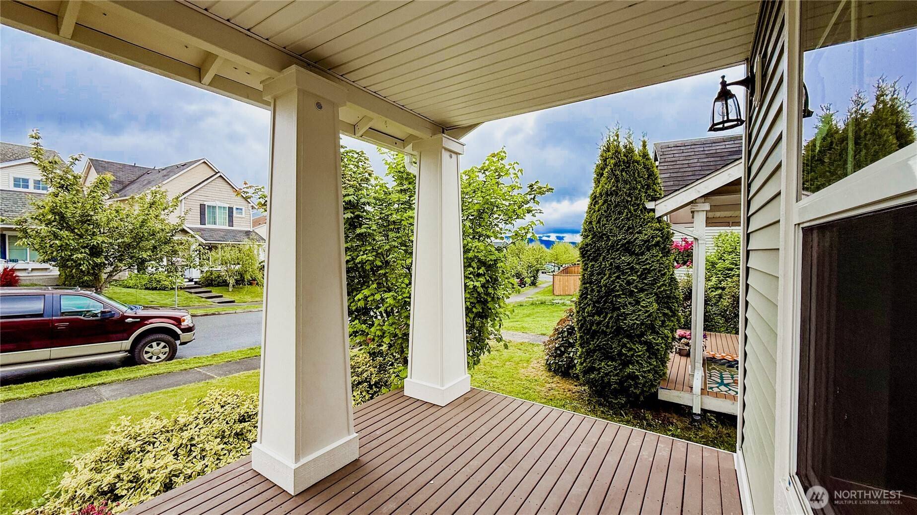 Mount Vernon, WA 98273,5356 Razor Peak Drive
