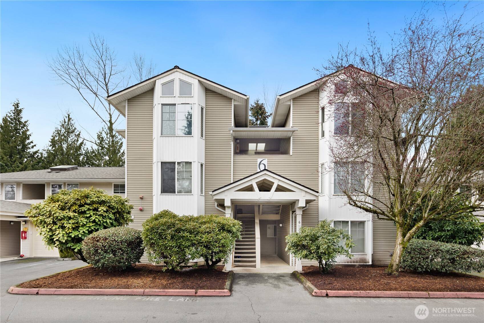Everett, WA 98208,2001 120th PL SE #6-304