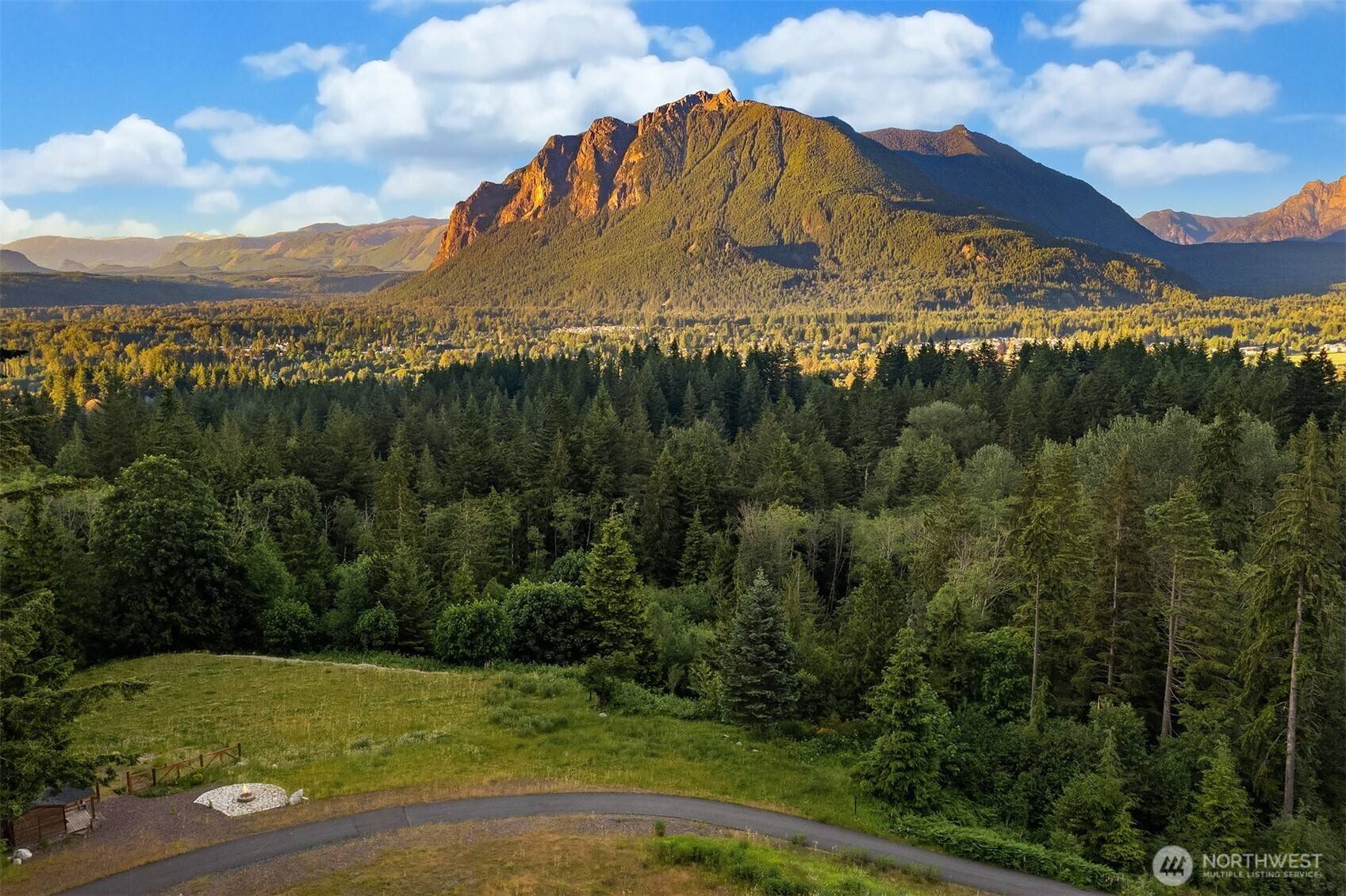 North Bend, WA 98045,13945 409th AVE SE